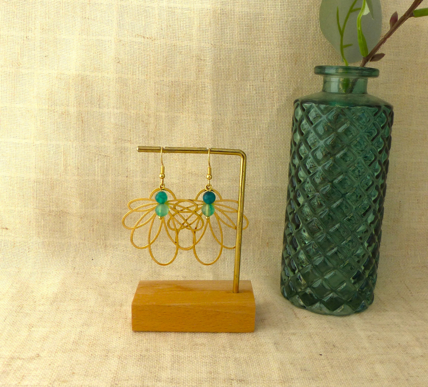 boucles d'oreille en acier inoxydable , pierre agate verte, pendentif fleur bohème fait à la main par SP LELEGANTE